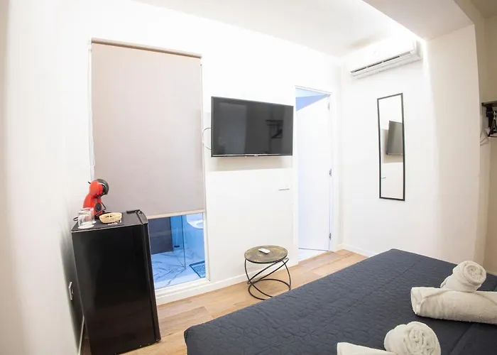 Quarto em Acomodações Particulares Office Habitación De Lujo 2 Personas *