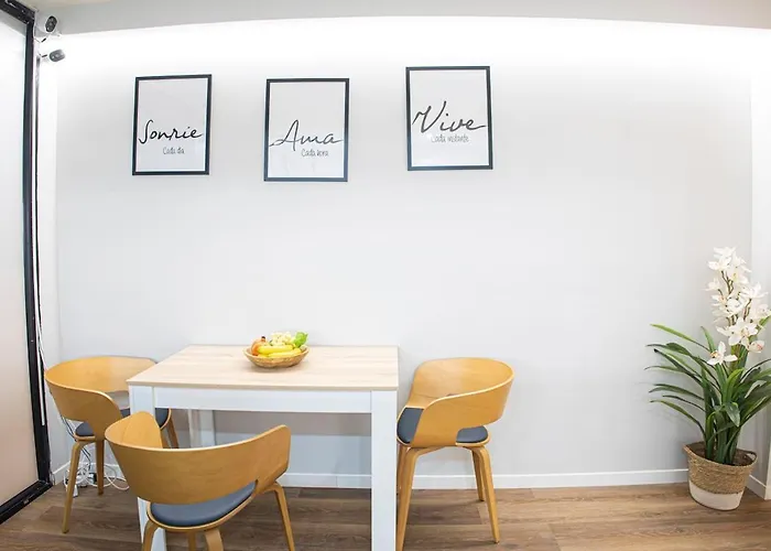 Quarto em Acomodações Particulares Office Habitación De Lujo 2 Personas *